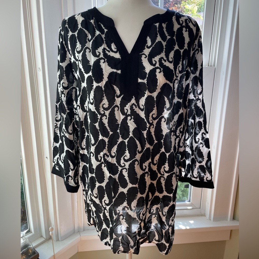 Talbots black and white paisley pattern tunic 3/4 length sleeve Vneck size large